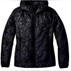 Outdoor Research women’s Small insulated hooded winter jacket.